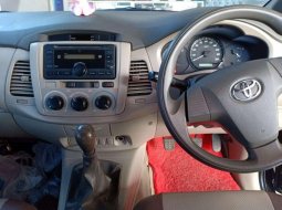 Toyota Kijang Innova 2013 dijual 4