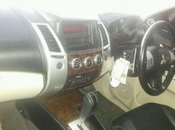 2011 Mitsubishi Pajero dijual 3