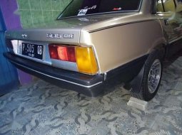 Peugeot 505 1982 terbaik 4