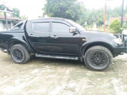 Mitsubishi Triton 2008 terbaik 3