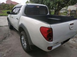 Mitsubishi Triton 2013 dijual 2