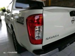 Nissan Navara NP300 VL 2017 Putih 1