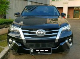 Jual Mobil Toyota Fortuner VRZ 2016 3