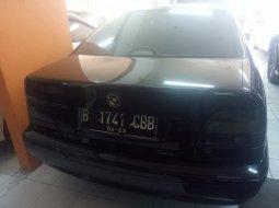 Jual mobil BMW 5 Series 530i 2002 2