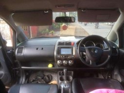 Honda Fit  2003 Hitam 3