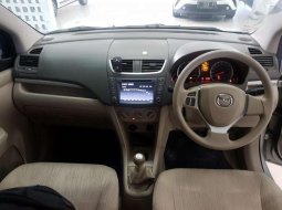 Mazda MPV  2013 Silver 3