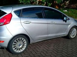 Ford Fiesta 2015 terbaik 8