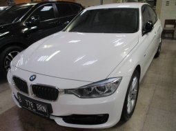 Jual BMW 3 Series 320i 2014 1