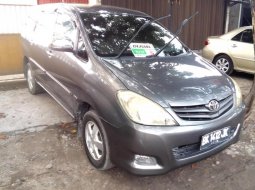 Jual Toyota Kijang Innova 2.0 E 2008 1