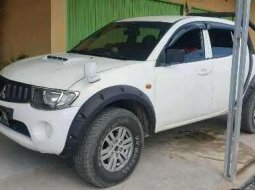 Mitsubishi Triton  2009 harga murah 3