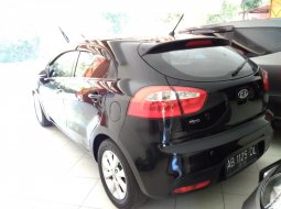 Jual mobil Kia Rio 1.4 Automatic 2012  3