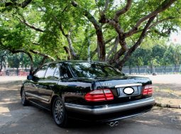 Jual Mercedes-Benz E-Class E 320 Elegance 2002 3