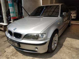 Jual mobil BMW 3 Series 318i 2004 2