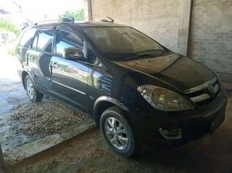 Toyota Kijang Innova V 2005 Hitam 2