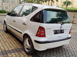 Mercedes-Benz A-Class 2004 terbaik 4