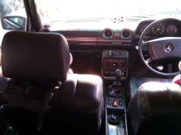 Mercedes-Benz 200 W123 L4 2.0 Manual 1981 harga murah 1