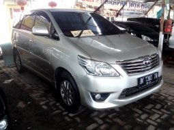 Jual Toyota Kijang Innova 2.0 V 2013 2