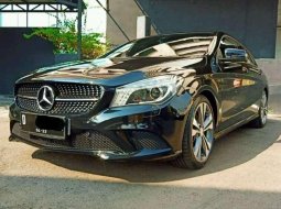 Mercedes-Benz CLA 200 2016 Hitam 6