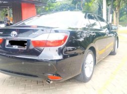 2015 Toyota Camry dijual 5