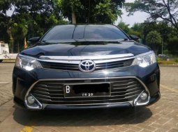 2015 Toyota Camry dijual 2