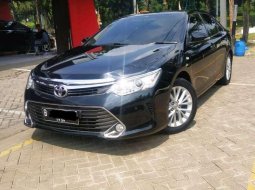 2015 Toyota Camry dijual 1