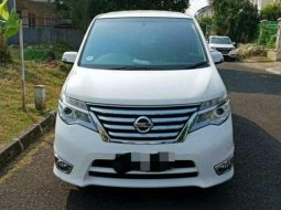 2015 Nissan Serena dijual 8