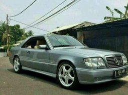 1991 Mercedes-Benz 300CE dijual 4