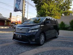 Jual Toyota Vellfire Z 2011 8