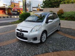 Jual Toyota Yaris E 2012 7