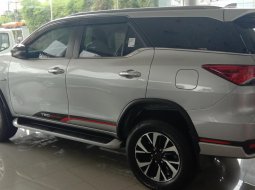 Jual mobil Toyota Fortuner TRD 2019  1