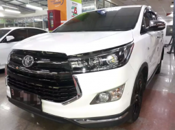 Jual Toyota Kijang Innova 2.0 NA 2015 1