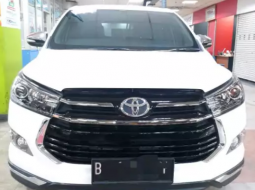 Jual Toyota Kijang Innova 2.0 NA 2015 3