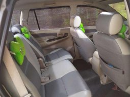 Toyota Kijang Innova 2.0 G 2010 harga murah 5