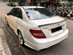 2011 Mercedes-Benz C-Class dijual 2