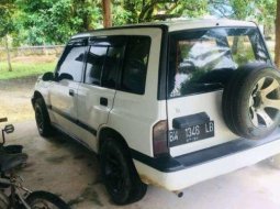 Suzuki Escudo 1995 dijual 4