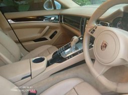 2013 Porsche Panamera dijual 4