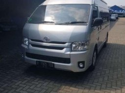 Toyota Hiace  2017 harga murah 2