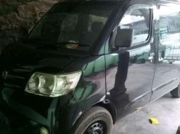 Daihatsu Luxio (D) 2010 kondisi terawat 2