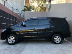 Toyota Kijang Innova 2005 terbaik 8