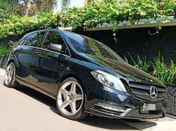 Mercedes-Benz B-CLass B 200 2014 harga murah 5