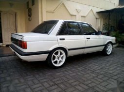 Nissan Sentra 1.6 Sedan 1990 harga murah 6