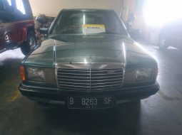 Jual mobil Mercedes-Benz 190E 1984 mobil bekas murah  1