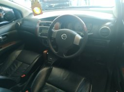 Jual mobil bekas murah Nissan Grand Livina 1.5 Ultimate 2011 3