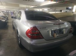 Jual mobil Mercedes-Benz E-Class E 240 2003 3