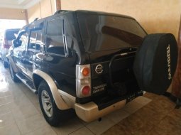 Jual mobil bekas Nissan Terrano Spirit S3 2006 4