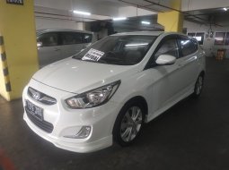 Jual mobil Hyundai Grand Avega SG 2013 mobil bekas murah 2