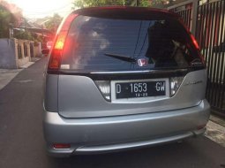 Honda Stream 2004 terbaik 2