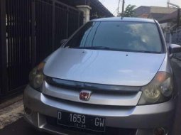 Honda Stream 2004 terbaik 1