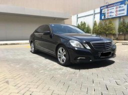 Mercedes-Benz E-Class 2010 terbaik 6