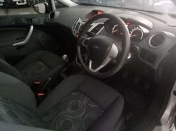 Ford Fiesta (Sport) 2012 kondisi terawat 1